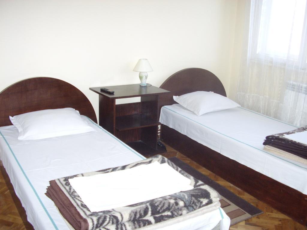 Family Hotel "May" Petrich (Blagoevgrad) Quarto foto